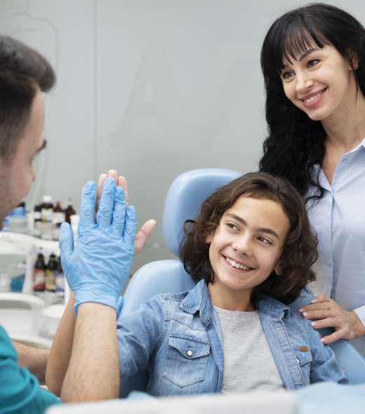close-up-boy-dentist